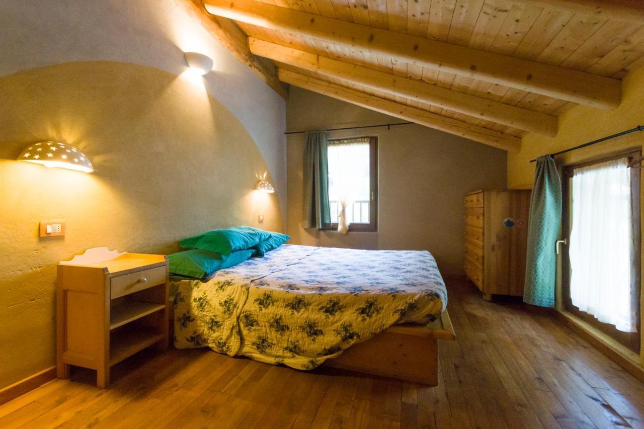 Farm stay Bioagriturismo Casa Essenia *