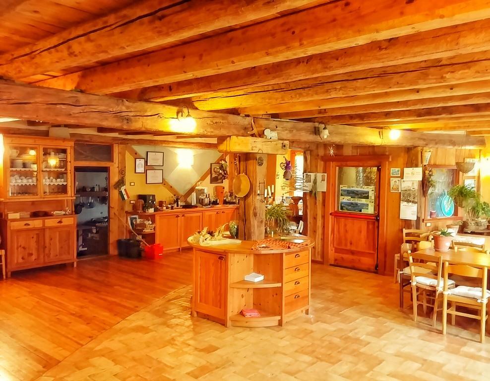 Farm stay Bioagriturismo Casa Essenia